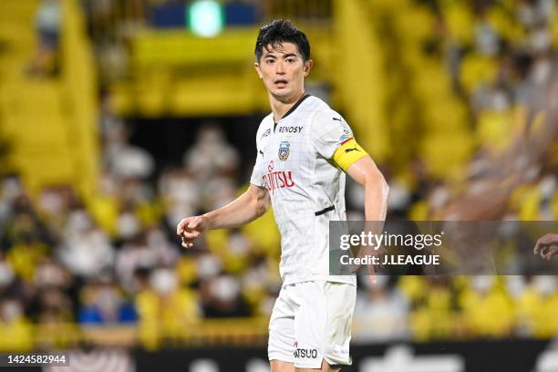 Shogo TANIGUCHI of Kawasaki Frontale in action during the J.LEAGUE Meiji Yasuda J1 30th Sec. Match between Kashiwa Reysol and Kawasaki Frontale at...