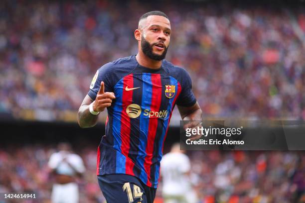 Memphis Depay of FC Barcelona ce during the LaLiga Santander match between FC Barcelona and Elche CF at Spotify Camp Nou on September 17, 2022 in...