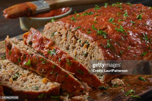 moist turkey and spinach meatloaf - meat loaf stock pictures, royalty-free photos & images