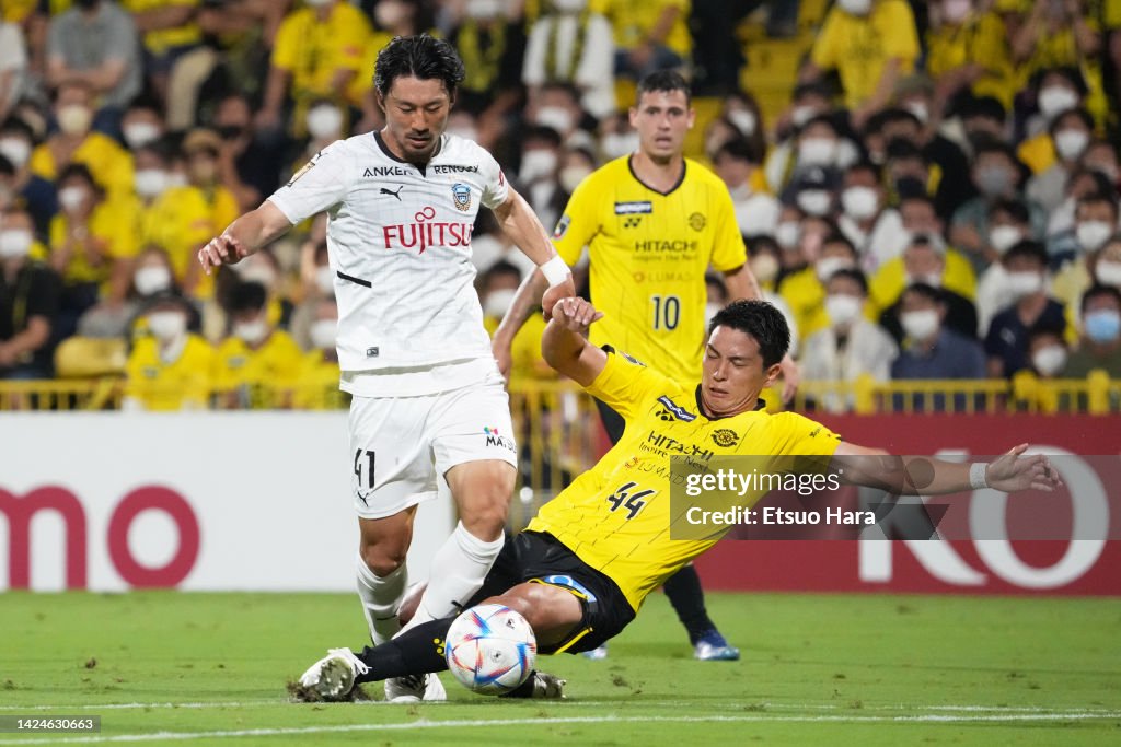 Kashiwa Reysol v Kawasaki Frontale - J.LEAGUE Meiji Yasuda J1