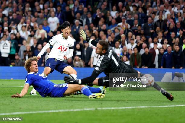 Son Heung-Min of Tottenham Hotspur scores their team's sixth and their hattrick goal past Danny Ward of Leicester City during the Premier League...