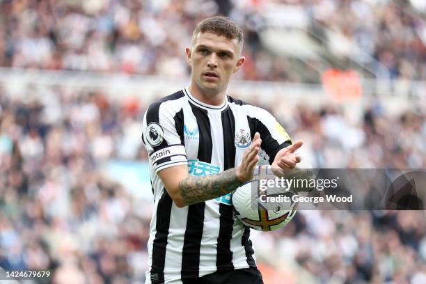 Kieran Trippier of Newcastle United applauds the fans during the Premier League match between Newcastle United and AFC Bournemouth at St. James Park...