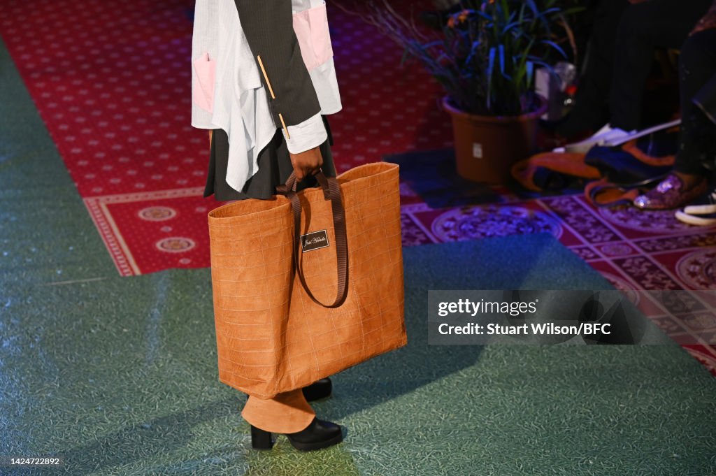 All Things Fashion: Fashionista Catwalk - Runway - LFW September 2022