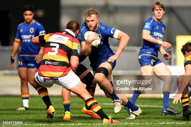 Josh Dickson of Otago charges forward during the round seven Bunnings NPC match between Otago and Waikato at Forsyth Barr Stadium, on September 18 in...