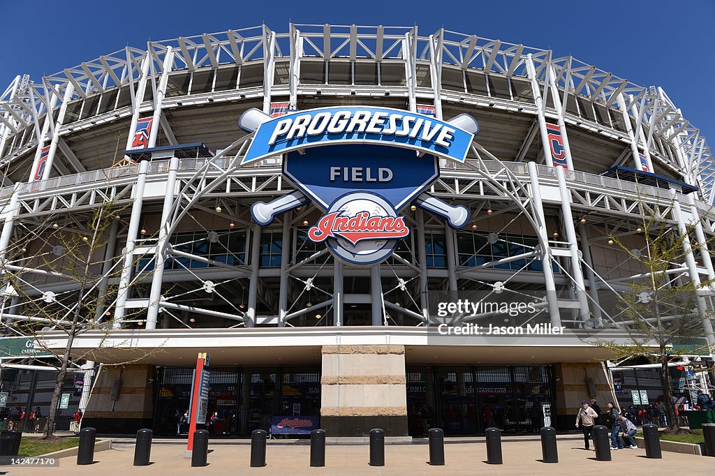 Toronto Blue Jays v Cleveland Indians