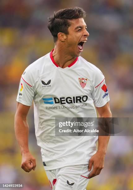 Oliver Torres of Sevilla FC celebrates after scoring their team's first goal during the LaLiga Santander match between Villarreal CF and Sevilla FC...