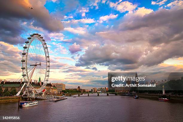 london eye evening - millennium wheel stock pictures, royalty-free photos & images