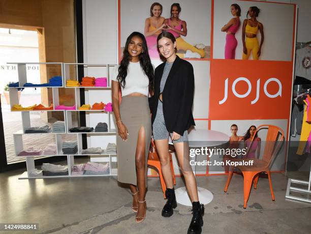 Josephine Skriver Style Stock-Fotos und Bilder - Getty Images