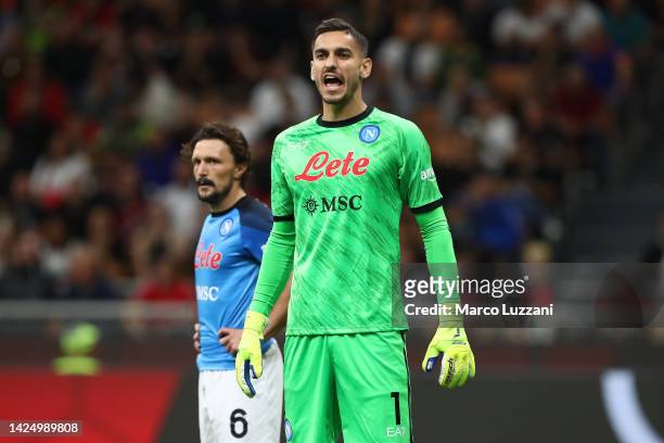 Alex Meret of SSC Napoli reacts during the Serie A match between AC Milan and SSC Napoli at Stadio Giuseppe Meazza on September 18, 2022 in Milan,...