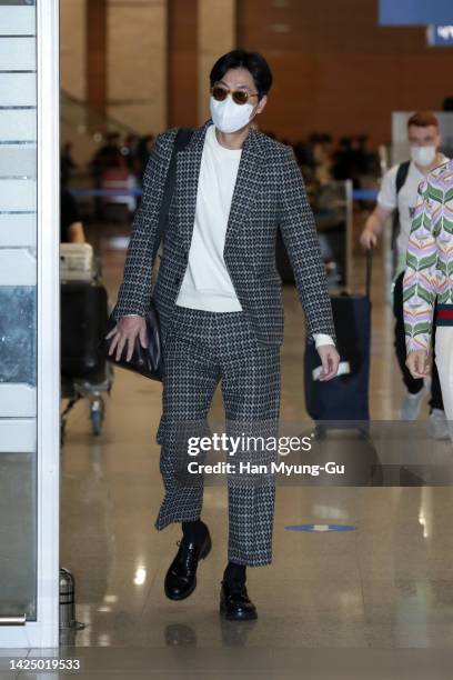 South Korean actor Jung Woo-Sung is seen upon arrival at Incheon International Airport on September 18, 2022 in Incheon, South Korea.