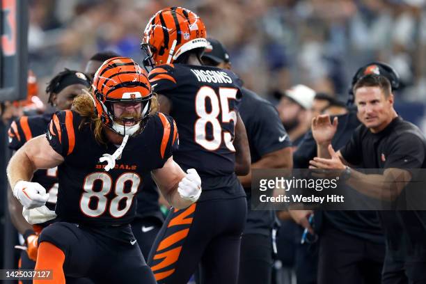 Hayden Hurst of the Cincinnati Bengals reacts after a successful two-point conversion against the Dallas Cowboys during the second half at AT&T...