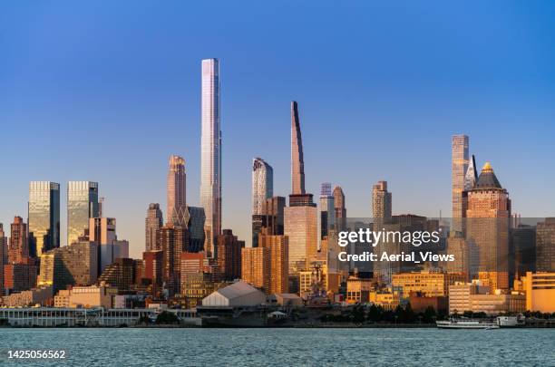 centro de la ciudad de manhattan - midtown manhattan fotografías e imágenes de stock