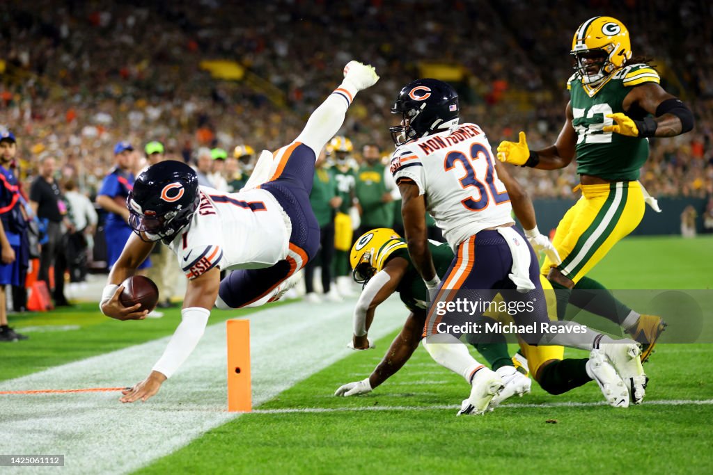 Chicago Bears v Green Bay Packers