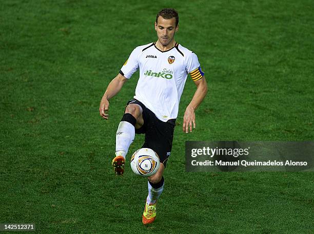 Roberto Soldado of Valencia CF controls the ball during the UEFA Europa League quarter final second leg match between Valencia CF and AZ Alkmaar at...