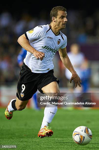 Roberto Soldado of Valencia CF runs with the ball during the UEFA Europa League quarter final second leg match between Valencia CF and AZ Alkmaar at...