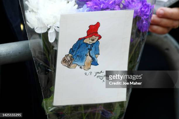 Painting of Paddington Bear at Westminster Abbey for the State Funeral of Queen Elizabeth II on September 19, 2022 in London, England. Elizabeth...