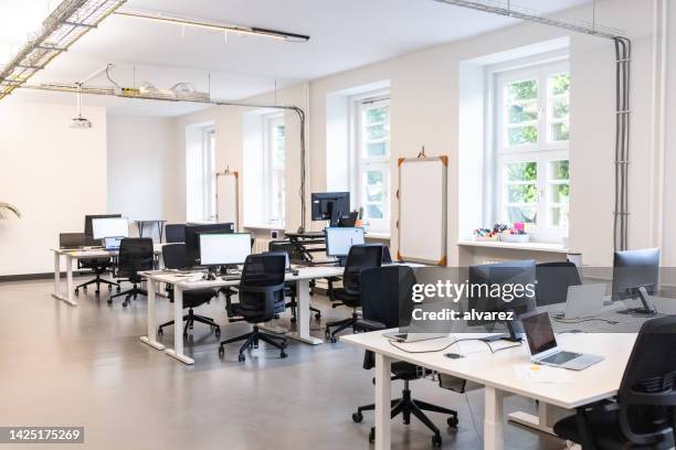 modern empty open plan office interior - bare stock pictures, royalty-free photos & images