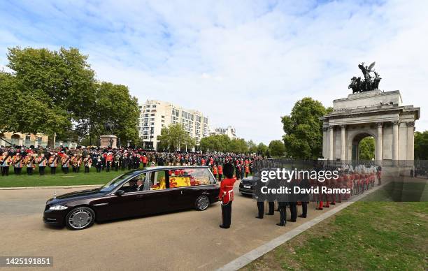 The Royal Hearse carrying the coffin of Queen Elizabeth II at Wellington Arch on September 19, 2022 in London, England. Elizabeth Alexandra Mary...