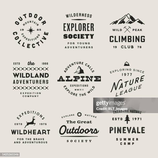 mid-century retro abenteuer badge designs - camping stock-grafiken, -clipart, -cartoons und -symbole