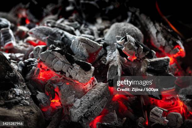 close-up of bonfire,orsa,sweden - burning embers stock pictures, royalty-free photos & images