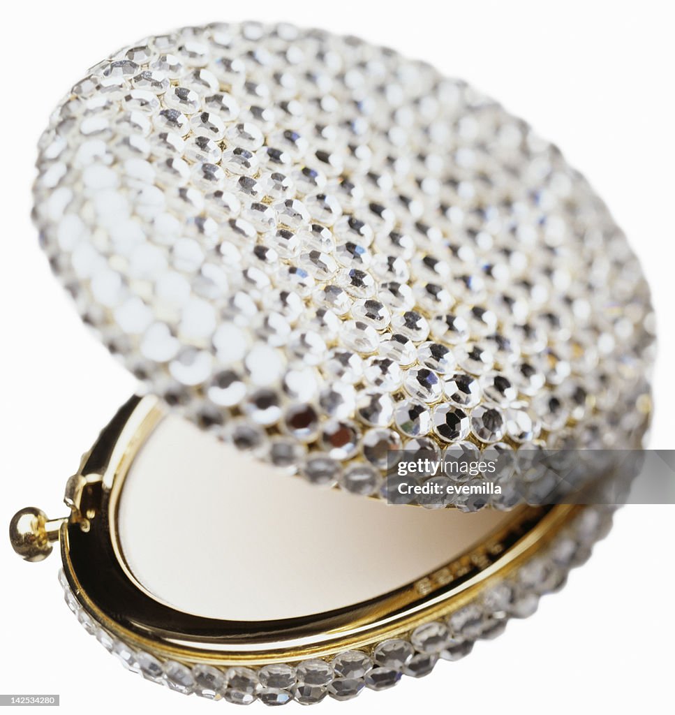 Compact powder