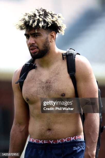 Hoskins Sotutu of the All Blacks leaves training during a New Zealand All Blacks training session at Mt Smart Stadium on September 20, 2022 in...