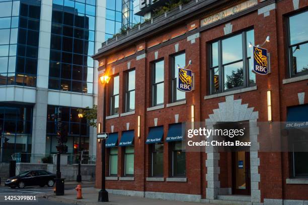 First Rbc Branch Rbc Royal Bank Photos and Premium High Res Pictures - Getty Images