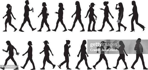 stockillustraties, clipart, cartoons en iconen met women walking silhouettes - jonge vrouw