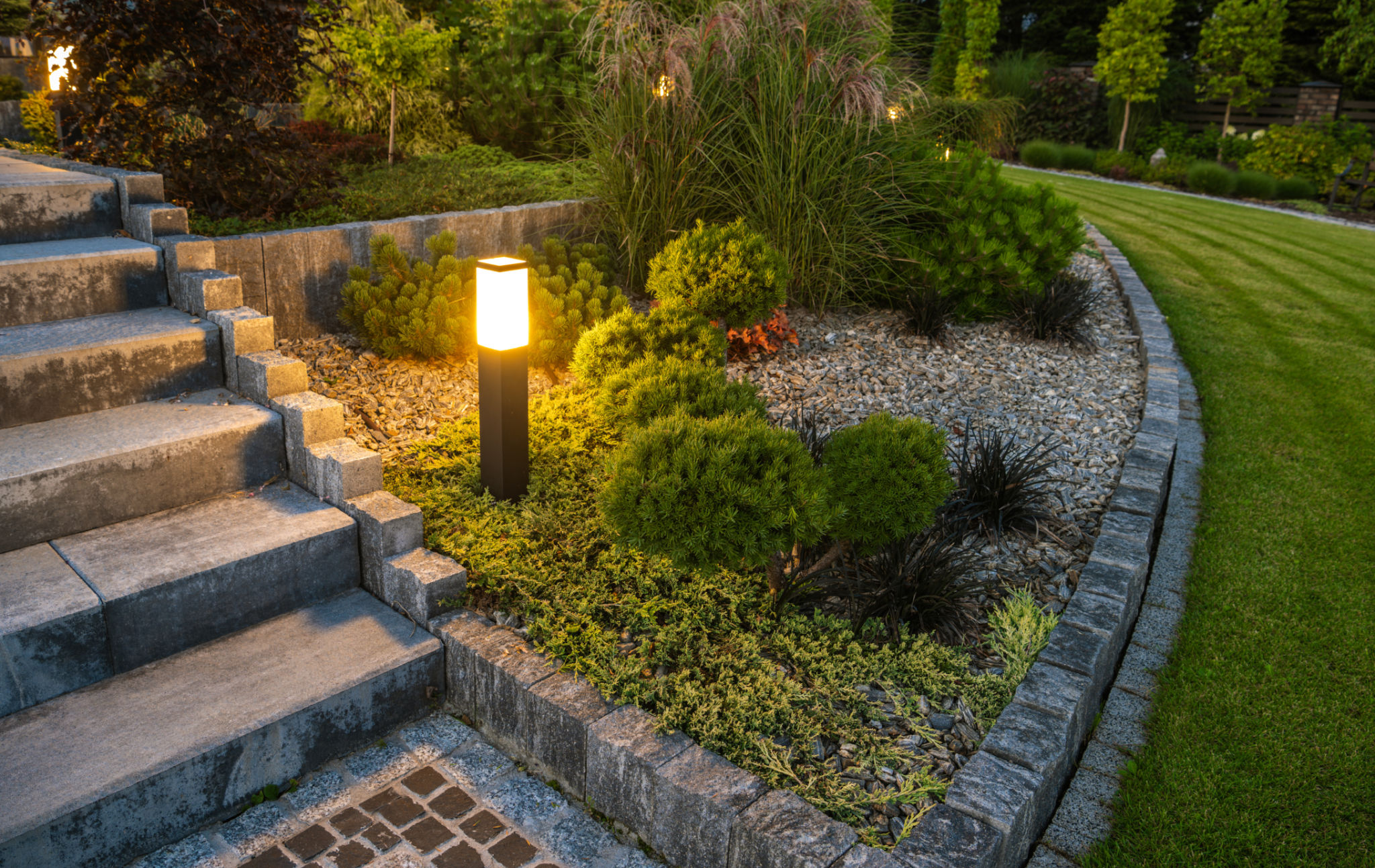 Rockery Backyard Garden LED Light Illumination Rockery Backyard Garden LED Light Illumination