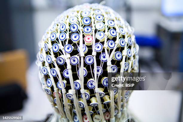 eeg electroencephalogram - electrode stock pictures, royalty-free photos & images