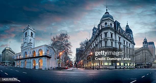 plaza de mayo square - buenos aires stockfoto's en -beelden