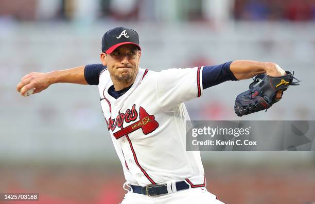 Charlie Morton of the Atlanta Braves pitches in the first inning against the Washington Nationals at Truist Park on September 20, 2022 in Atlanta,...