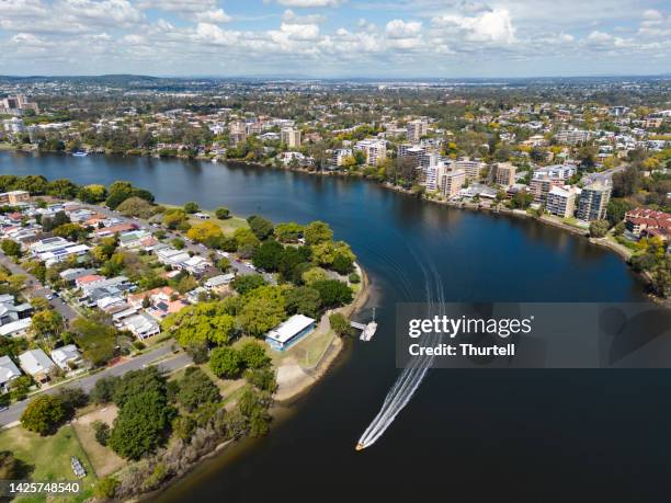 aerial view of brisbane river at west end - brisbane skyline stockfoto's en -beelden