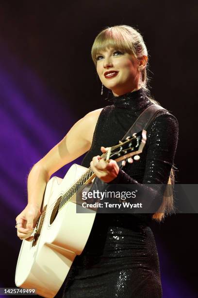 Songwriter-Artist of the Decade honoree, Taylor Swift performs onstage during NSAI 2022 Nashville Songwriter Awards at Ryman Auditorium on September...