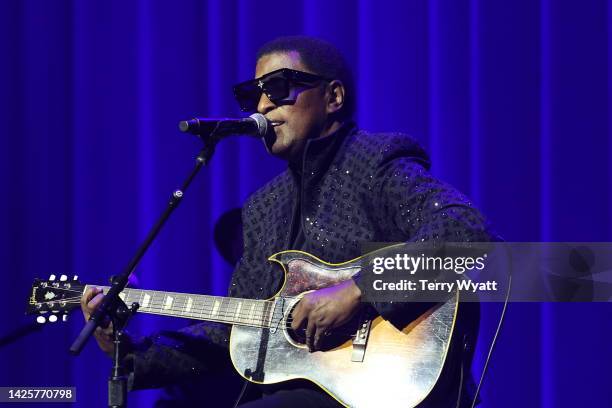 Babyface performs onstage during NSAI 2022 Nashville Songwriter Awards at Ryman Auditorium on September 20, 2022 in Nashville, Tennessee.