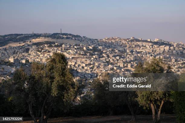 palestinian neighbourhood in east jerusalem - jerusalem stock pictures, royalty-free photos & images