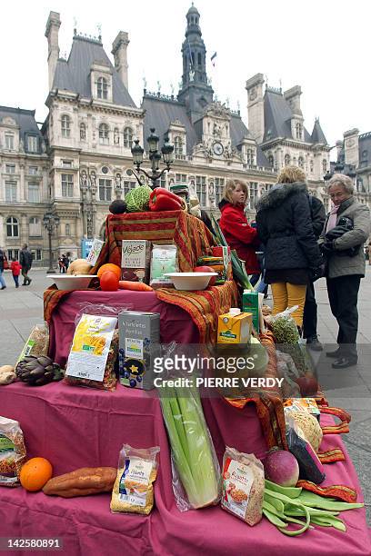 Pyramid of vegetarian food, made by members of the France's Vegetarian association, is displayed on April 7, 2012 in front of the Paris' city hall,...