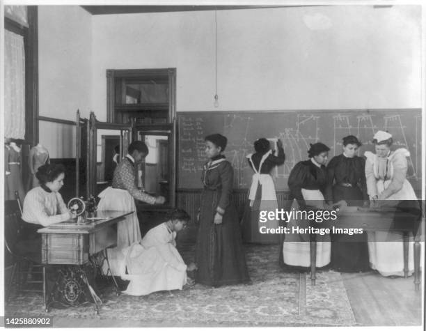 Class in dressmaking, Hampton Institute, Hampton, Virginia, 1899. Artist Frances Benjamin Johnston.