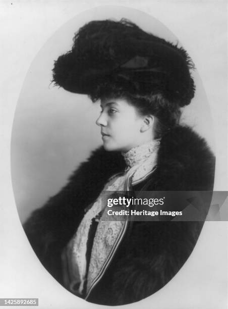 Alice Longworth, 1884-1980, circa 1902. Half length portrait, facing left. [Daughter of President Theodore Roosevelt and his first wife Alice...