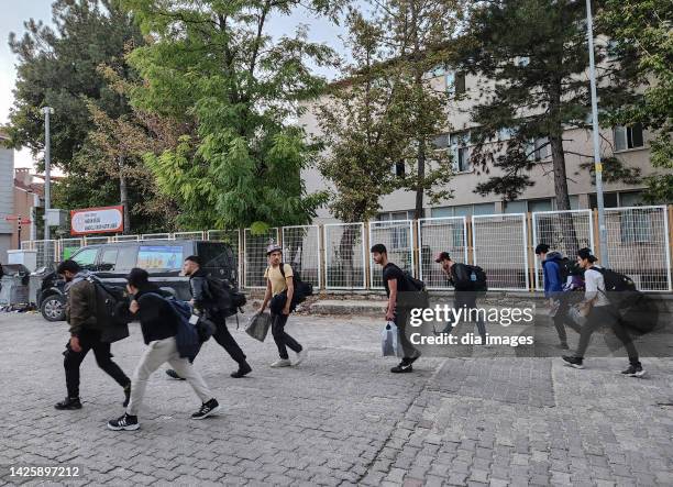 They came to Edirne to follow the plan of thousands of immigrants to go to Europe. The idea of the ​​"Convoy of Light" spread in a short time on...