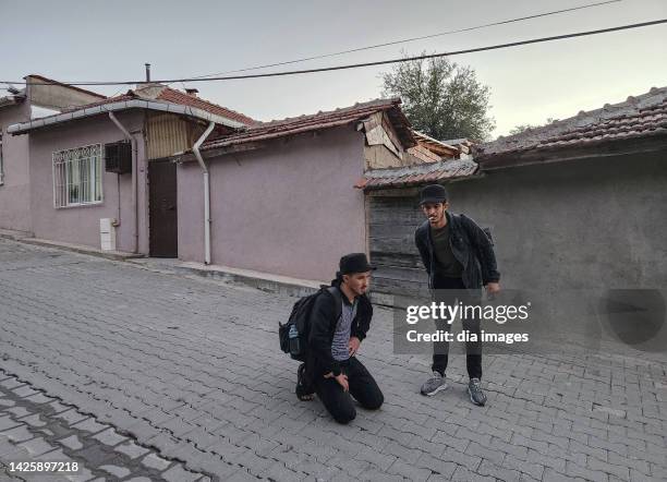 They came to Edirne to follow the plan of thousands of immigrants to go to Europe. The idea of the ​​"Convoy of Light" spread in a short time on...