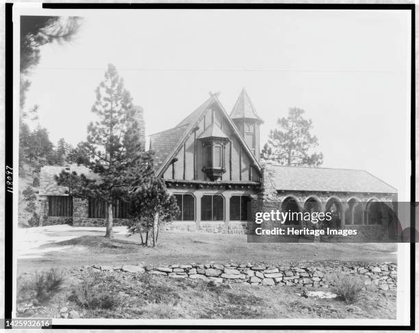 Mountain lodge of Mrs. Paul T. Mayo, Bear Creek Can~on [Canyon], Rocky Mountains, Colorado--West elevation, between 1903 and 1923. [Home of Margery...