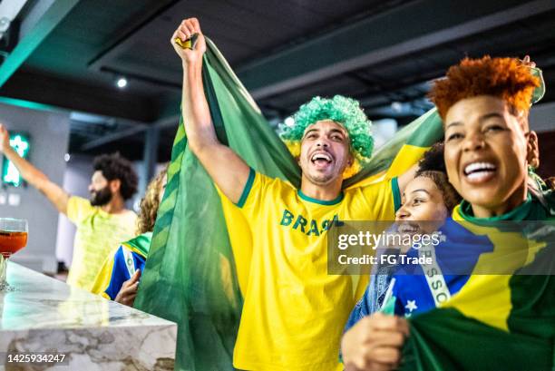 Brazilin Fans Female Brazilian Soccer Fans Photos and Premium High Res Pictures ...