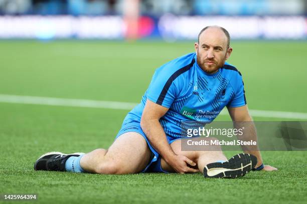Mat Gilbert of Worcester Warriors warms up prior to the Premiership Rugby Cup match between Gloucester and Worcester Warriors at Kingsholm Stadium on...