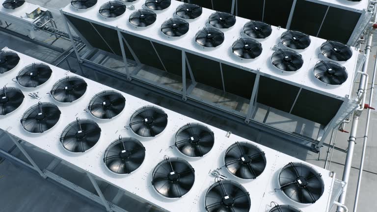 https://media.gettyimages.com/id/1426147000/video/cooling-system-on-the-roof.jpg?b=1&s=640x640&k=20&c=317ozBol0ltjNfhXb06J72oqo9HneQhIo9N5eCtKnT0=
