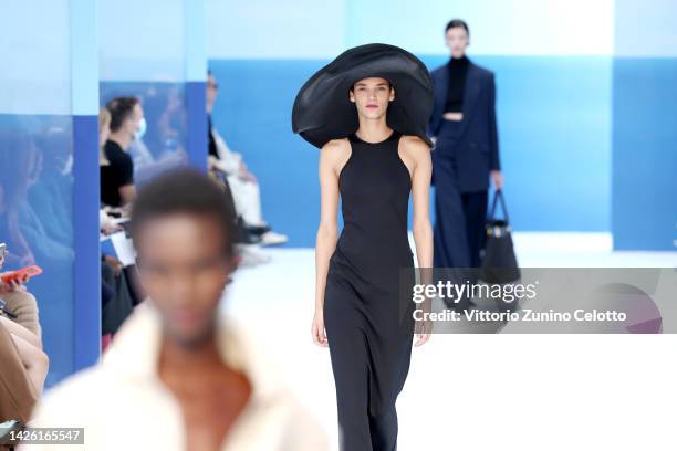 Models walk the runway of the Max Mara Fashion Show during the Milan Fashion Week Womenswear Spring/Summer 2023 on September 22, 2022 in Milan, Italy.