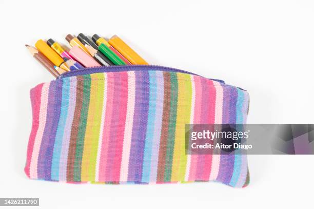 school supplies: pencils in a pencil case. school supplies. - trousse d'écolier photos et images de collection