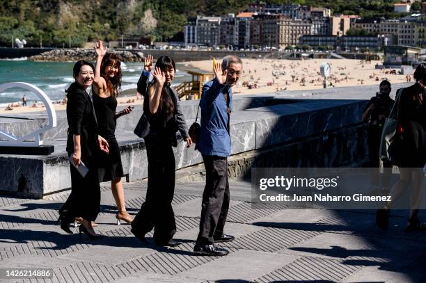 Cho Yun-Hee, Son Sun-Mi, Kwon Hae-Hyo, Kim Minhee and Hong Sangsoo attend "Walk Up" photocall during 70th San Sebastian Film Festival at Kursaal on...