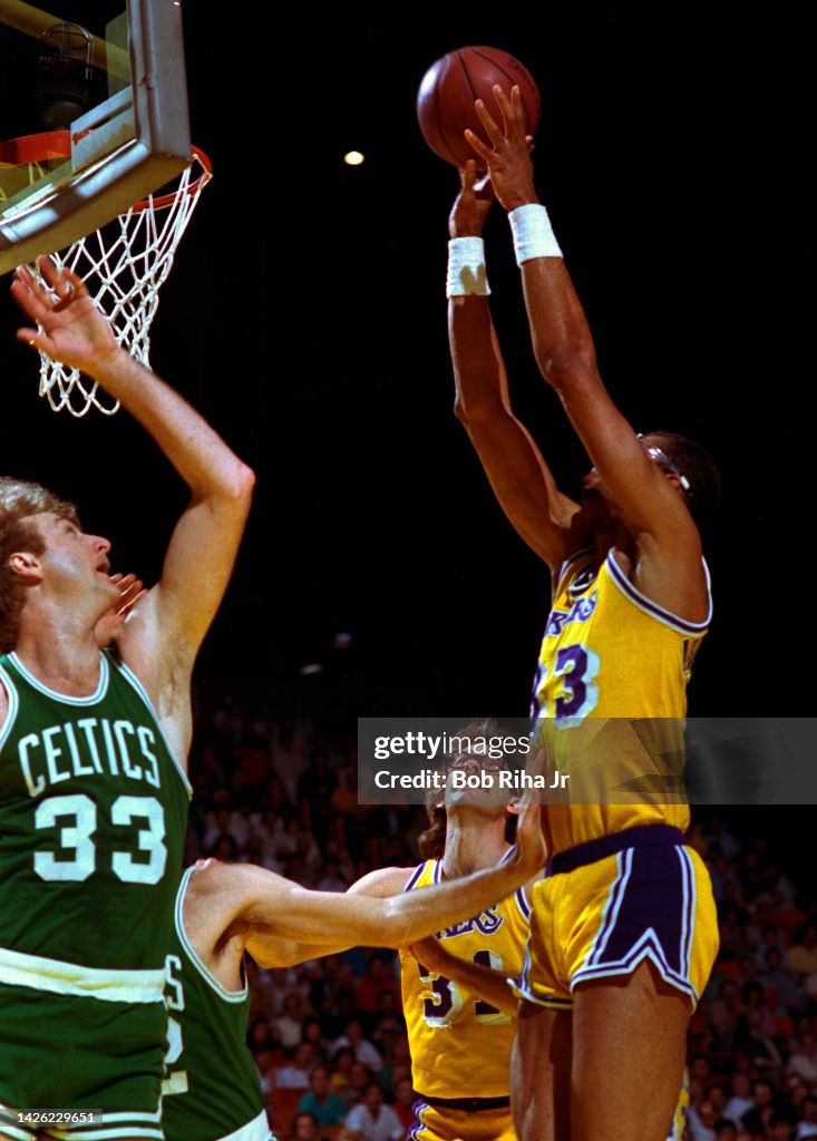 Kareem Abdul-Jabbar and Larry Bird during Lakers vs. Celtics NBA Finals