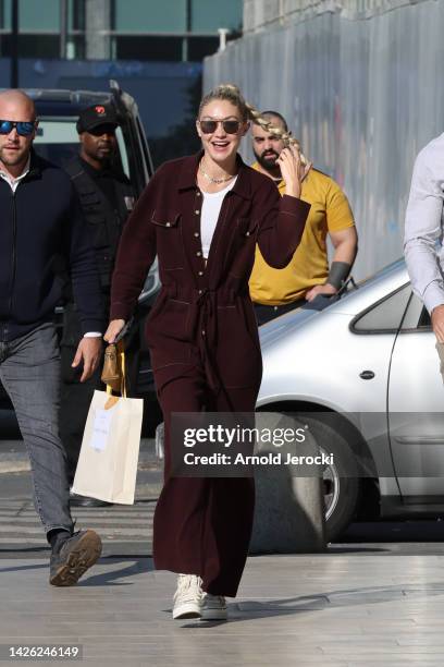 Gigi Hadid is seen during Milan Fashion Week Womenswear Spring/Summer 2023 on September 22, 2022 in Milan, Italy.